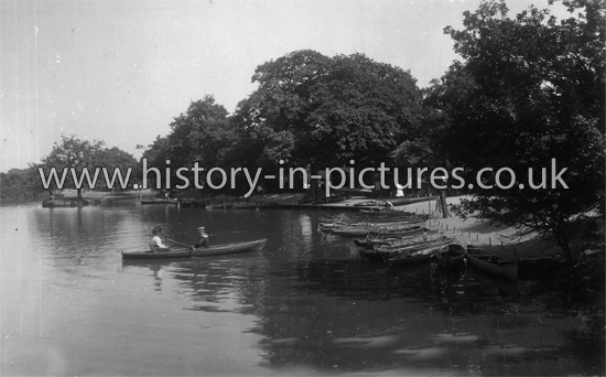Hollow Pond, Leytonstone, London. 1913